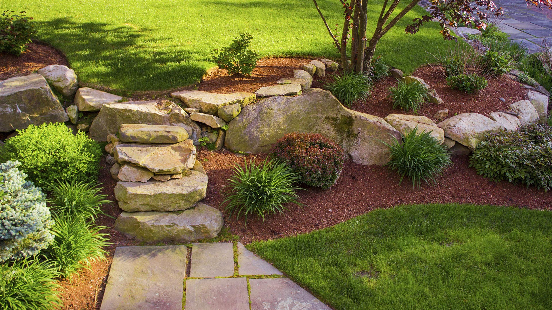Woods Family Lawncare Mulching, Fertilization and Lawn Care slide 3